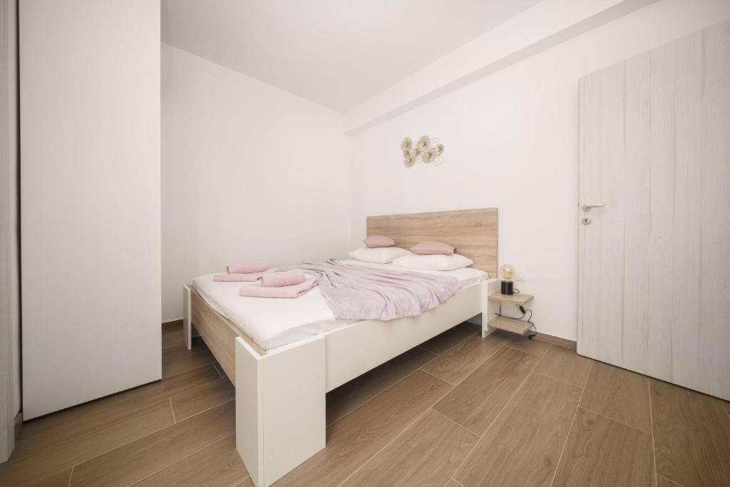 Apartment Stefanio Vodice Exterior photo